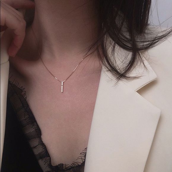 14K White Gold Bar Necklace Gift Set - Picture 4 of 5